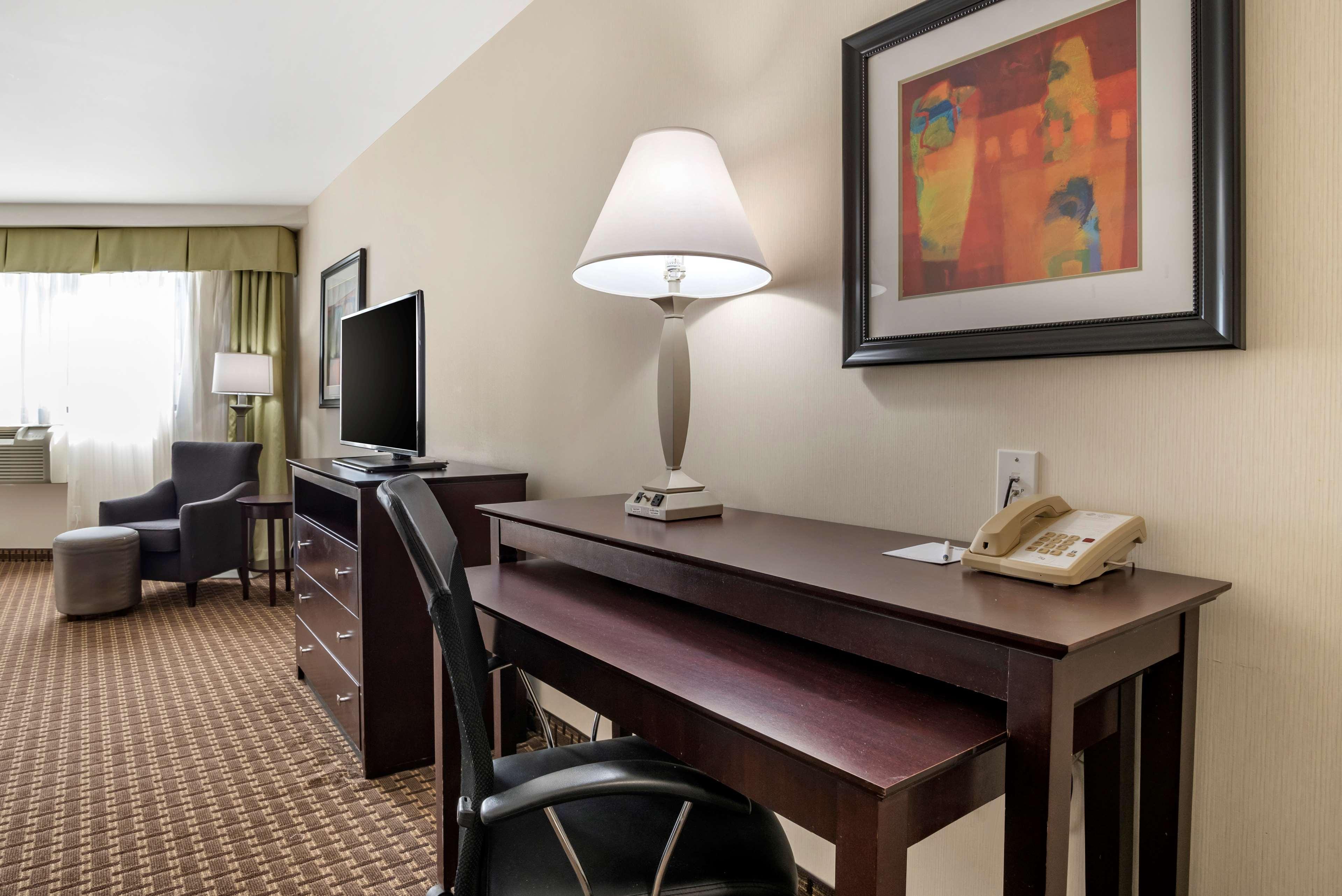 Best Western Plus Philadelphia Airport South - At Widener University Chester Exterior foto