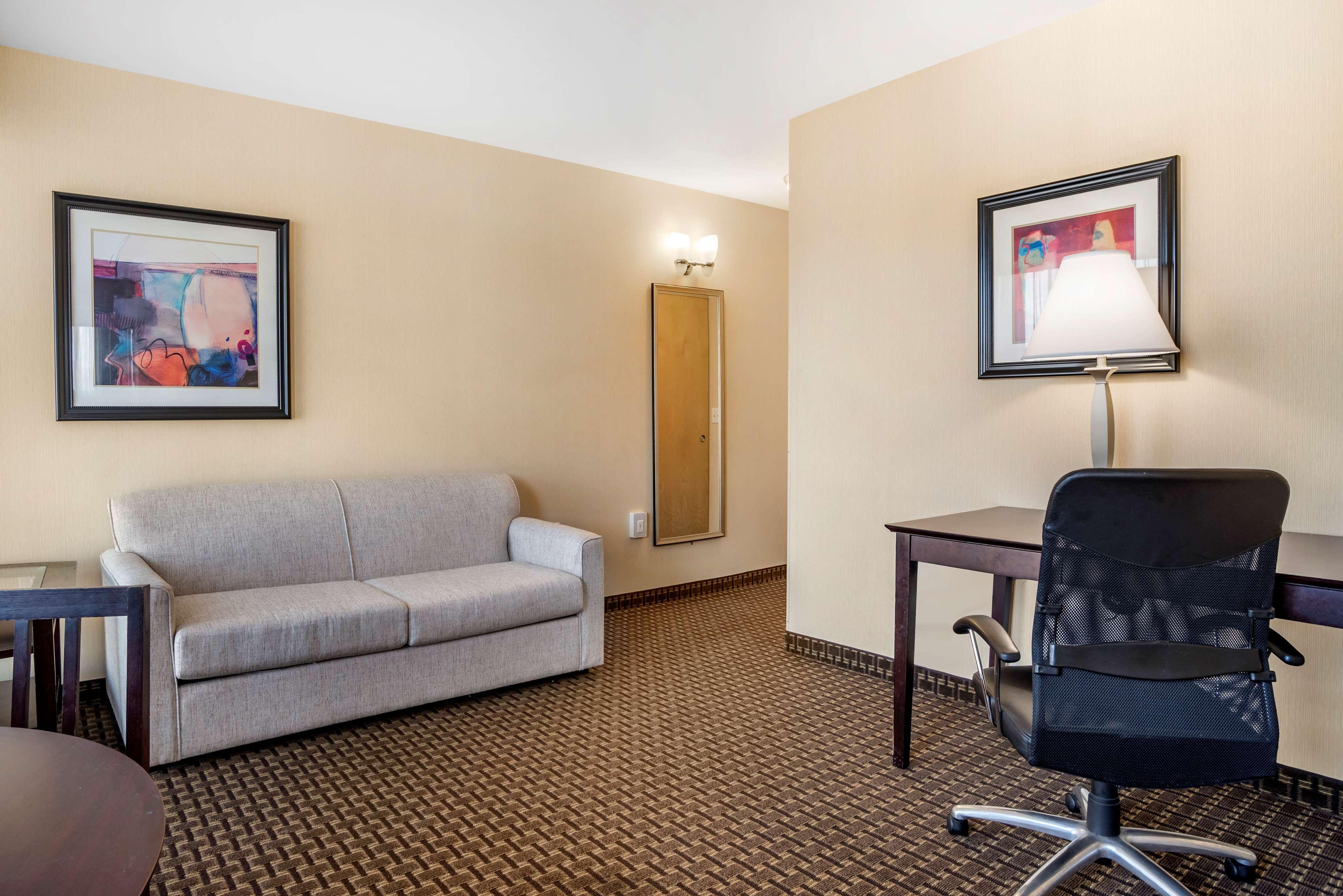 Best Western Plus Philadelphia Airport South - At Widener University Chester Exterior foto